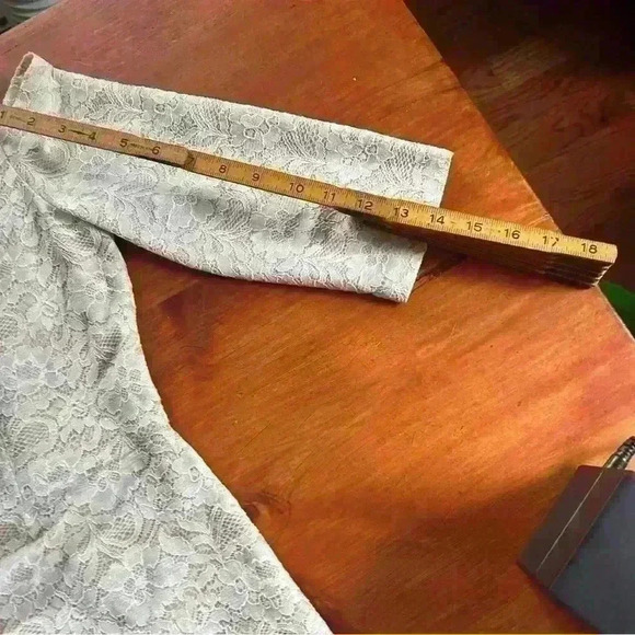 New Eliza J | Cold Shoulder Dress Lace Ivory peach lining Size 10 Wedding Formal - Picture 14 of 16